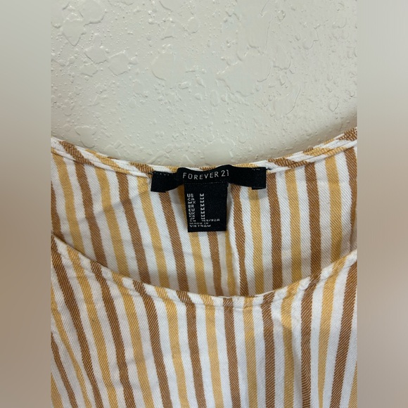 Forever 21 Striped Summer Tank Top in Medium - Picture 2 of 3